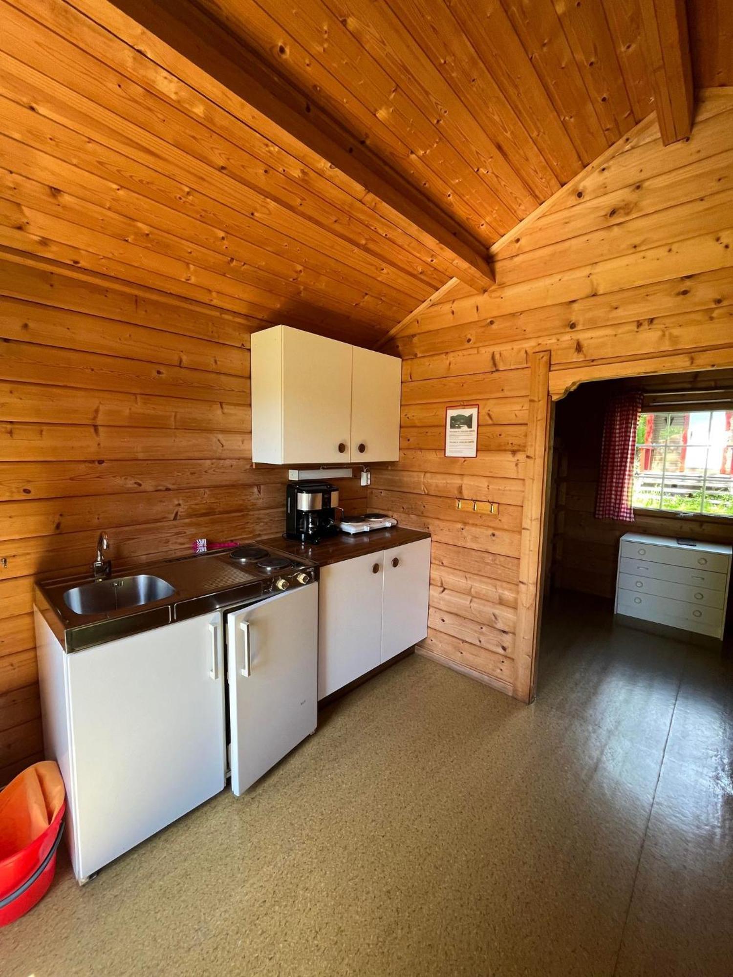 Svindland Camping 克维内斯达尔 外观 照片